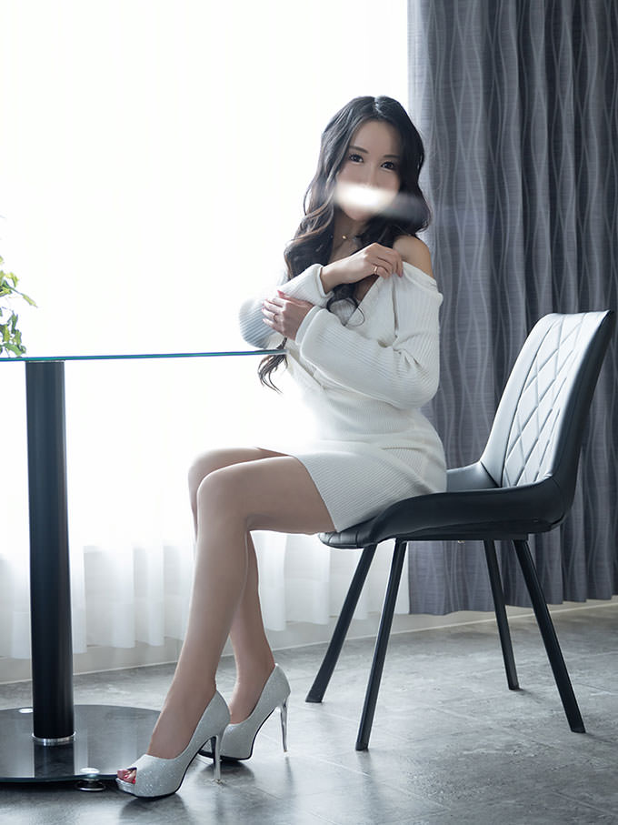 愛原よし乃のプロフィール一般写真