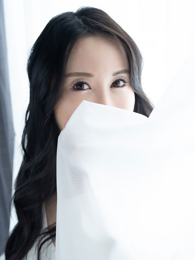 愛原よし乃のプロフィール一般写真