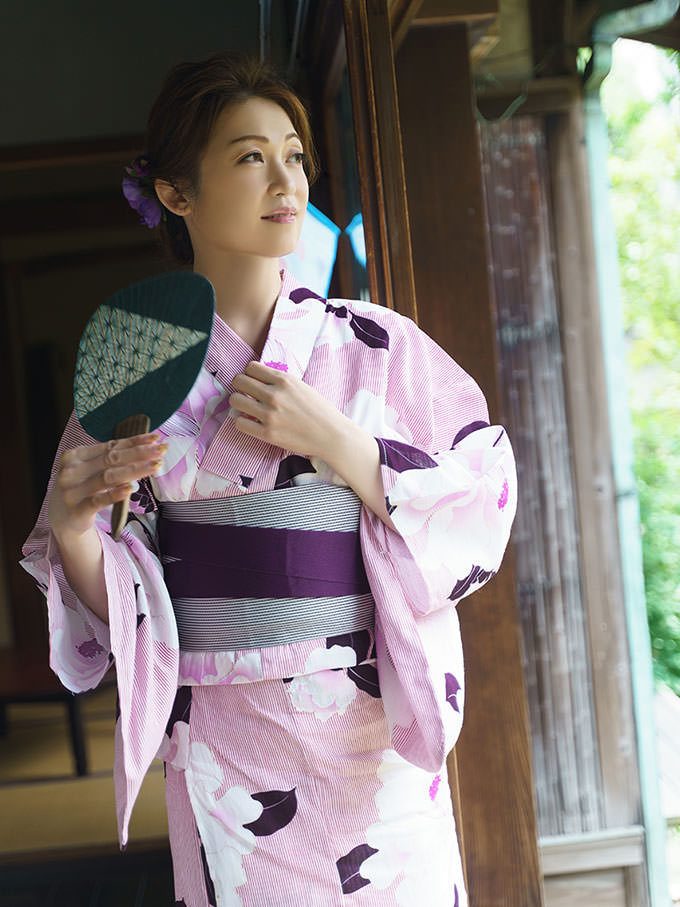 江波かえでのプロフィール一般写真