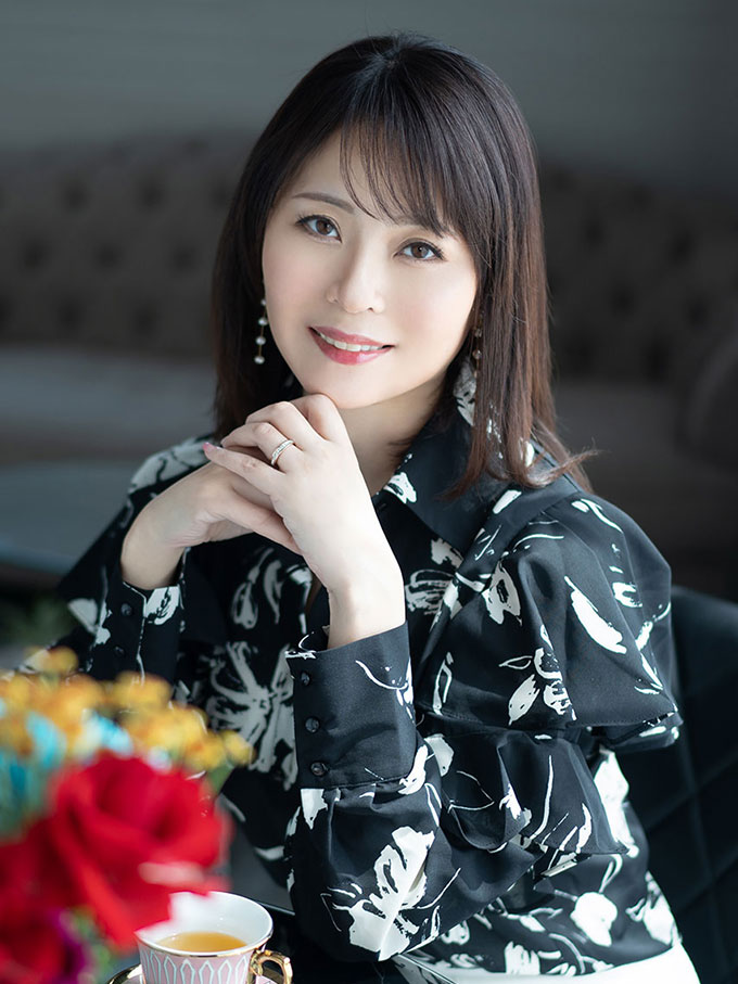 氷川愛のプロフィール一般写真