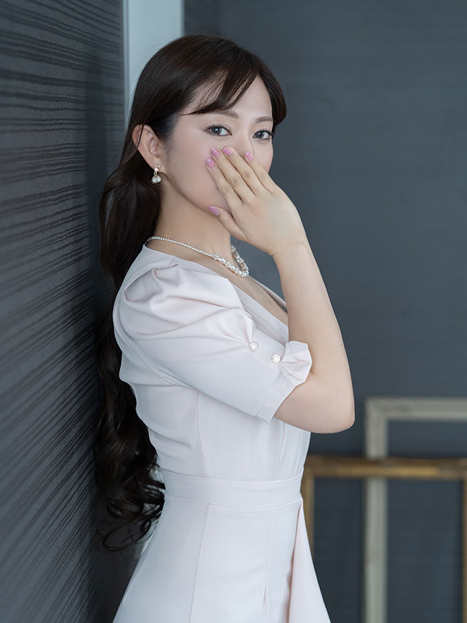 八木香苗のプロフィール一般写真